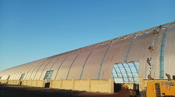 哈密市淖毛湖镇德鑫泰煤棚